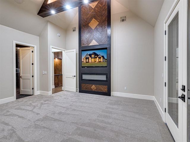 9214 S Cimarron Road, Mustang, OK 73064