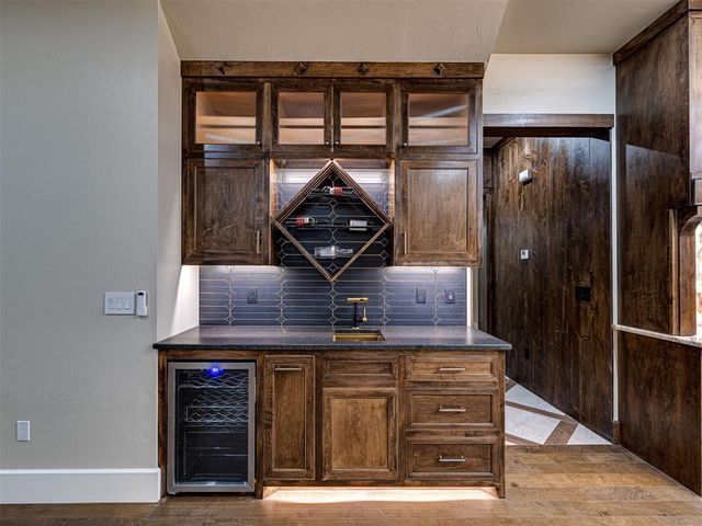9214 S Cimarron Road, Mustang, OK 73064