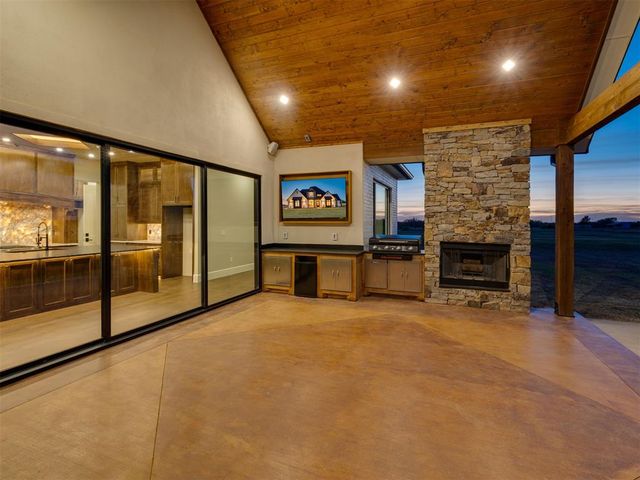 9214 S Cimarron Road, Mustang, OK 73064