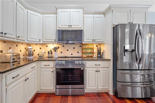35 Waterstone Drive SE, Cartersville, GA 30121