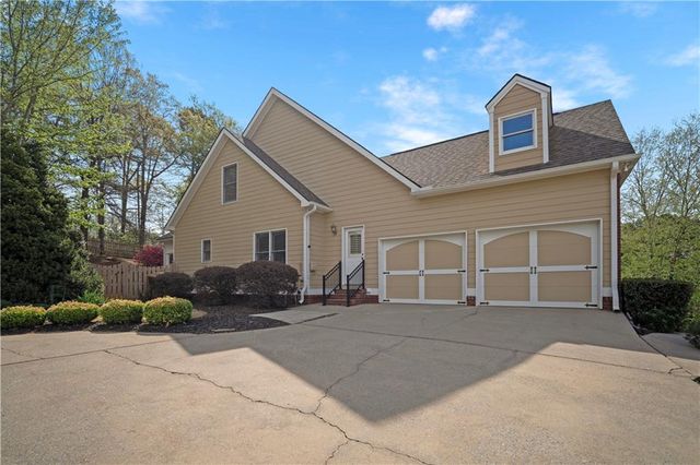 35 Waterstone Drive SE, Cartersville, GA 30121