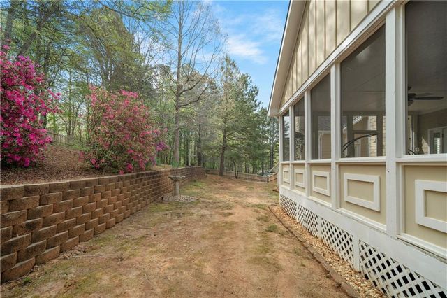 35 Waterstone Drive SE, Cartersville, GA 30121
