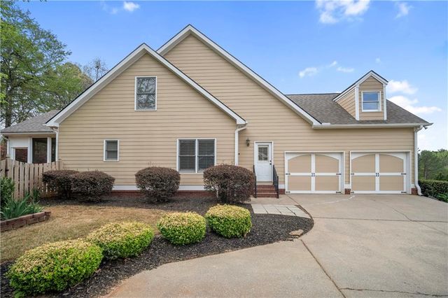 35 Waterstone Drive SE, Cartersville, GA 30121