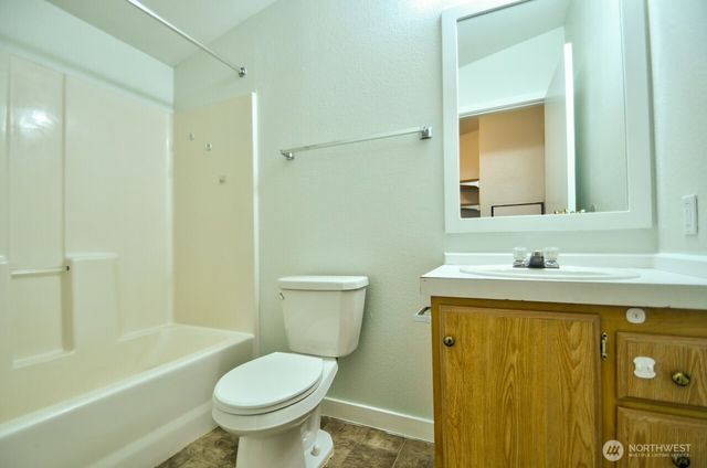 8413 Pepperidge Lane SE, Yelm, WA 98597