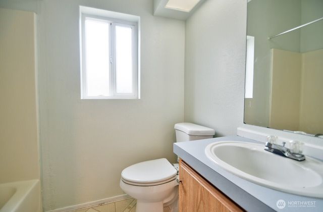 8413 Pepperidge Lane SE, Yelm, WA 98597