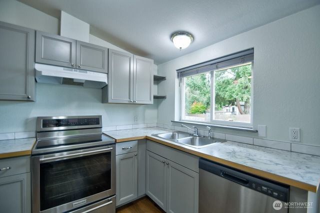 8413 Pepperidge Lane SE, Yelm, WA 98597