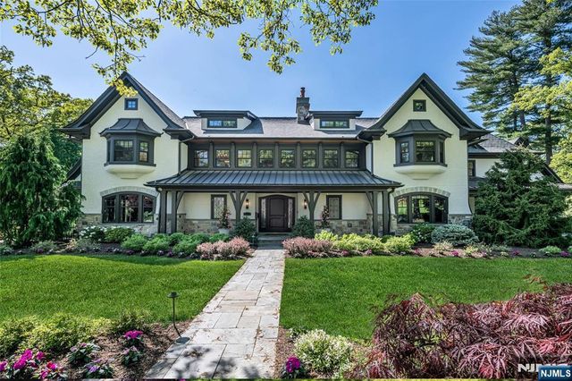 210 Heights Road, Ridgewood, NJ 07450