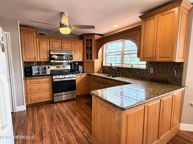 120 Old Orchard Road, Toms River, NJ 08755