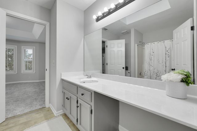 304 Hillside Ct, Murfreesboro, TN 37130