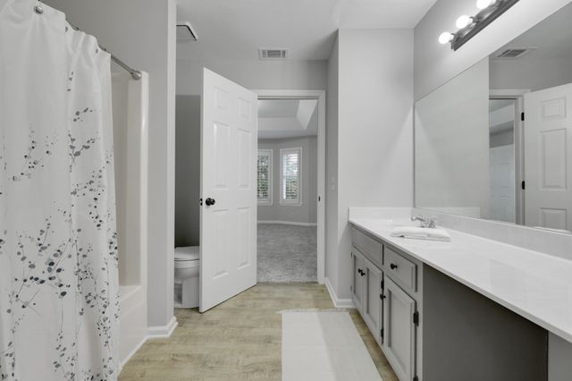 304 Hillside Ct, Murfreesboro, TN 37130