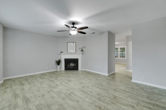 304 Hillside Ct, Murfreesboro, TN 37130