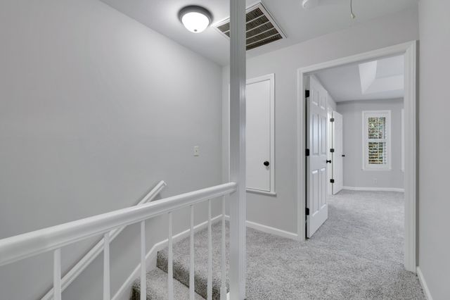 304 Hillside Ct, Murfreesboro, TN 37130