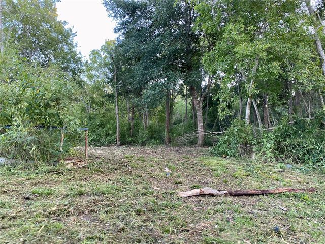 2609 Hughes Road, Dickinson, TX 77539