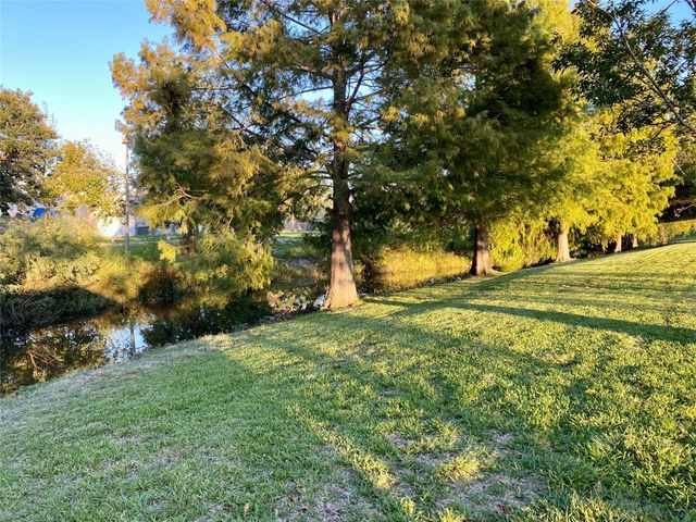 2609 Hughes Road, Dickinson, TX 77539