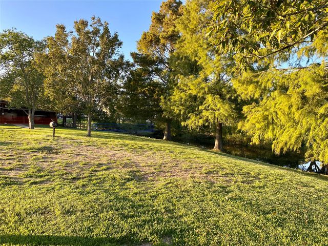 2609 Hughes Road, Dickinson, TX 77539