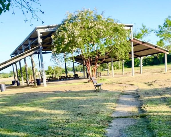 2609 Hughes Road, Dickinson, TX 77539