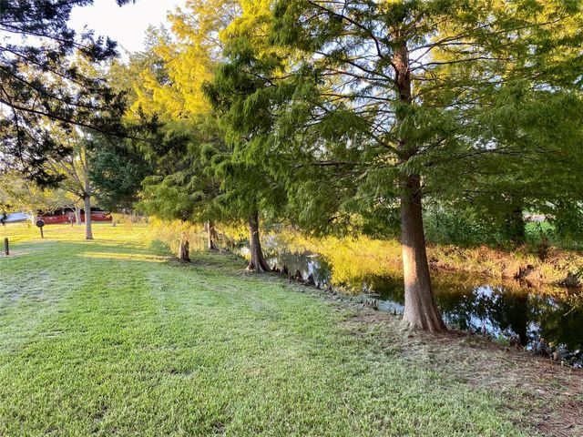 2609 Hughes Road, Dickinson, TX 77539