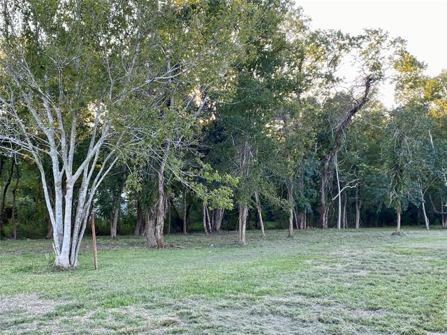 2609 Hughes Road, Dickinson, TX 77539