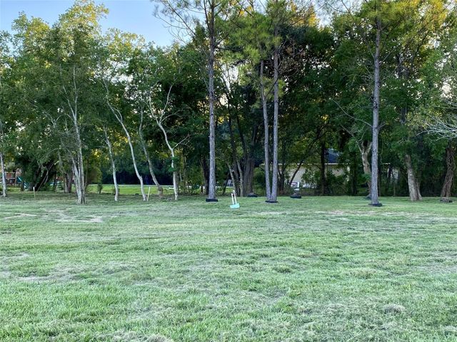 2609 Hughes Road, Dickinson, TX 77539