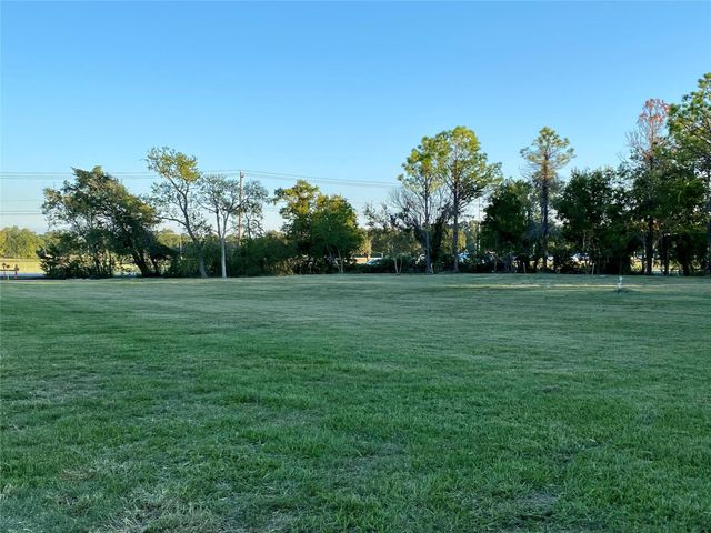 2609 Hughes Road, Dickinson, TX 77539