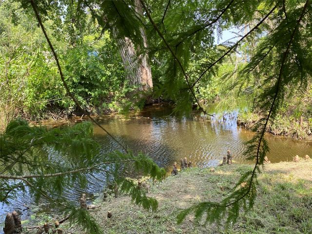 2609 Hughes Road, Dickinson, TX 77539