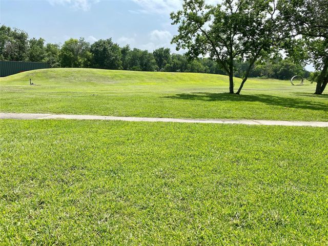 2609 Hughes Road, Dickinson, TX 77539