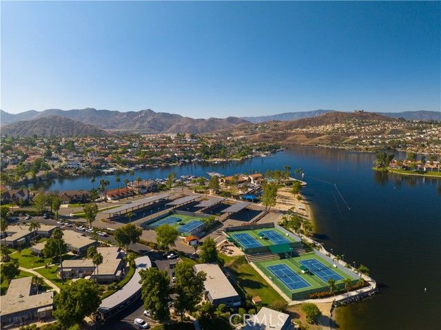 21951 Stawberry Lane, Canyon Lake, CA 92587