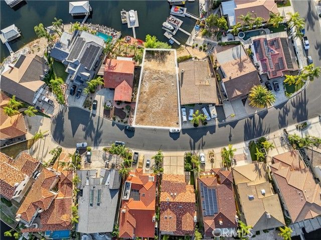 21951 Stawberry Lane, Canyon Lake, CA 92587