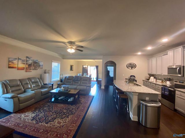 8346 Anslee Way, Huntsville, AL 35806