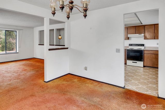 15328 56th Avenue W, Edmonds, WA 98026