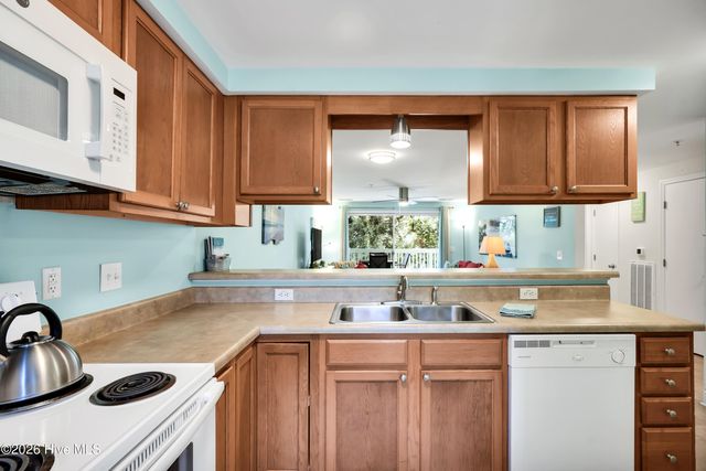 2205 Surfrider Circle A, Kure Beach, NC 28449
