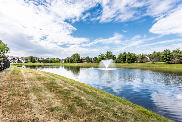 10554 Hyde Park, Carmel, IN 46032