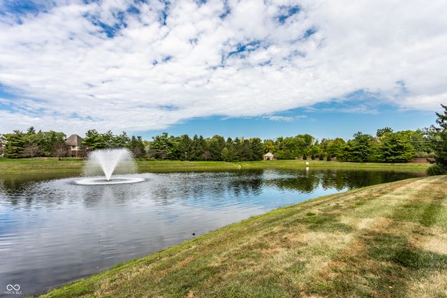 10554 Hyde Park, Carmel, IN 46032