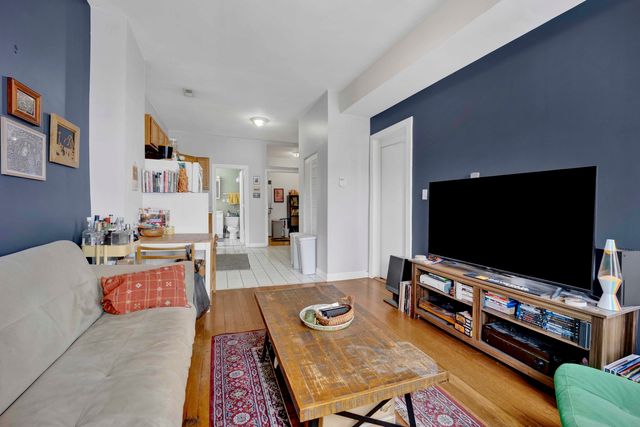 2545 W North Avenue 3F, Chicago, IL 60647