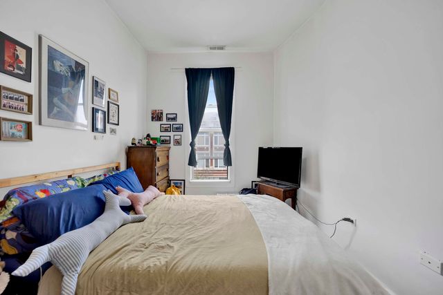 2545 W North Avenue 3F, Chicago, IL 60647