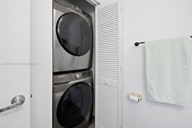 3470 E Coast Ave H1412, Miami, FL 33137