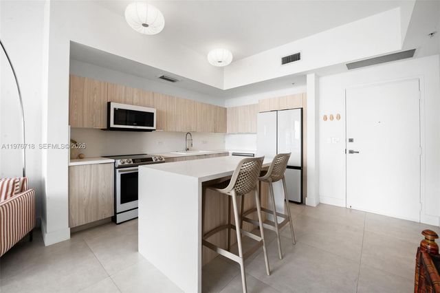 3470 E Coast Ave H1412, Miami, FL 33137