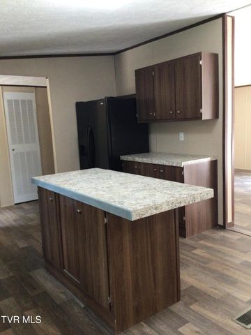 421 Dog Walk Road, Greeneville, TN 37745