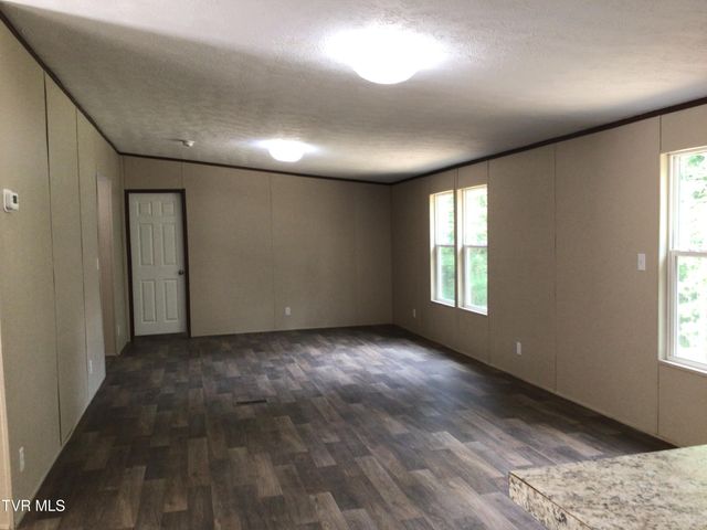 421 Dog Walk Road, Greeneville, TN 37745