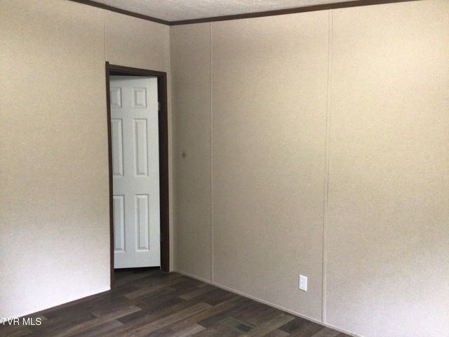 421 Dog Walk Road, Greeneville, TN 37745