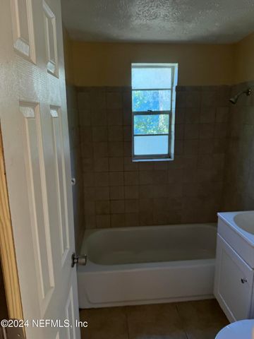 2604 MCMILLAN Street, Jacksonville, FL 32209