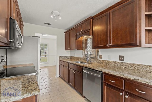 1386 Coalition Circle, Hinesville, GA 31313