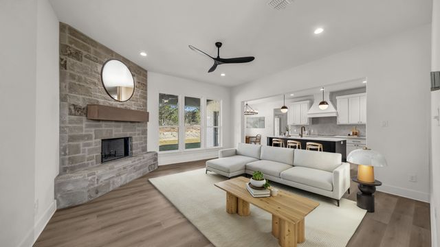 225 Jefferson Way, Weatherford, TX 76088