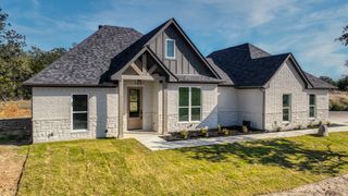 225 Jefferson Way, Weatherford, TX 76088