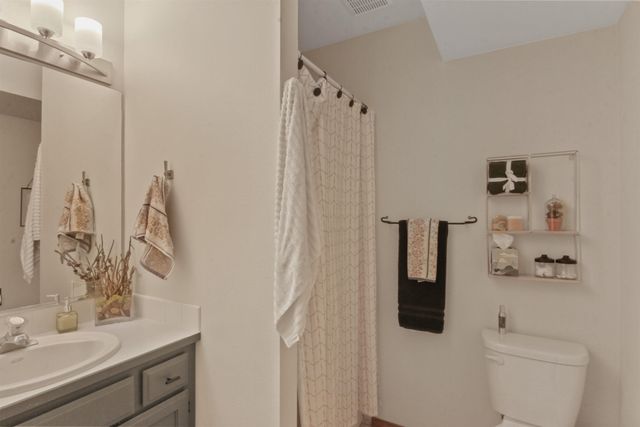 3515 E Tara Dr, Spokane, WA 99203