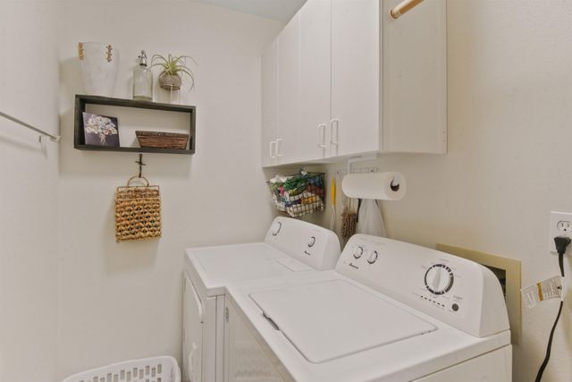 3515 E Tara Dr, Spokane, WA 99203