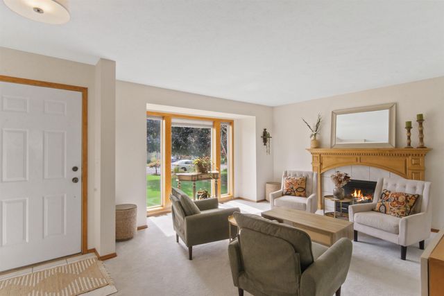 3515 E Tara Dr, Spokane, WA 99203