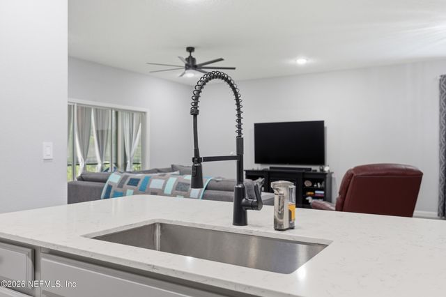 1767 AMBERLY Drive, Middleburg, FL 32068