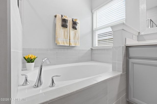 1767 AMBERLY Drive, Middleburg, FL 32068