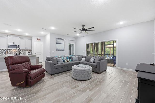 1767 AMBERLY Drive, Middleburg, FL 32068